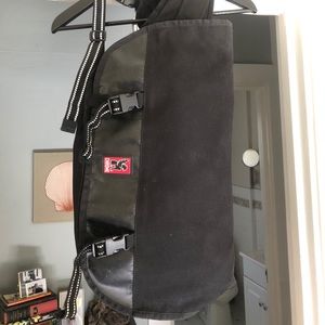 CHROME metro messenger bag